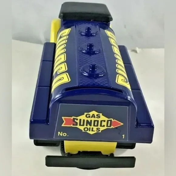 Sunoco Tanker Truck No. 1 Sun Oil Co. 1993 American Classics Ertl Vintage NIB - Picture 2 of 6